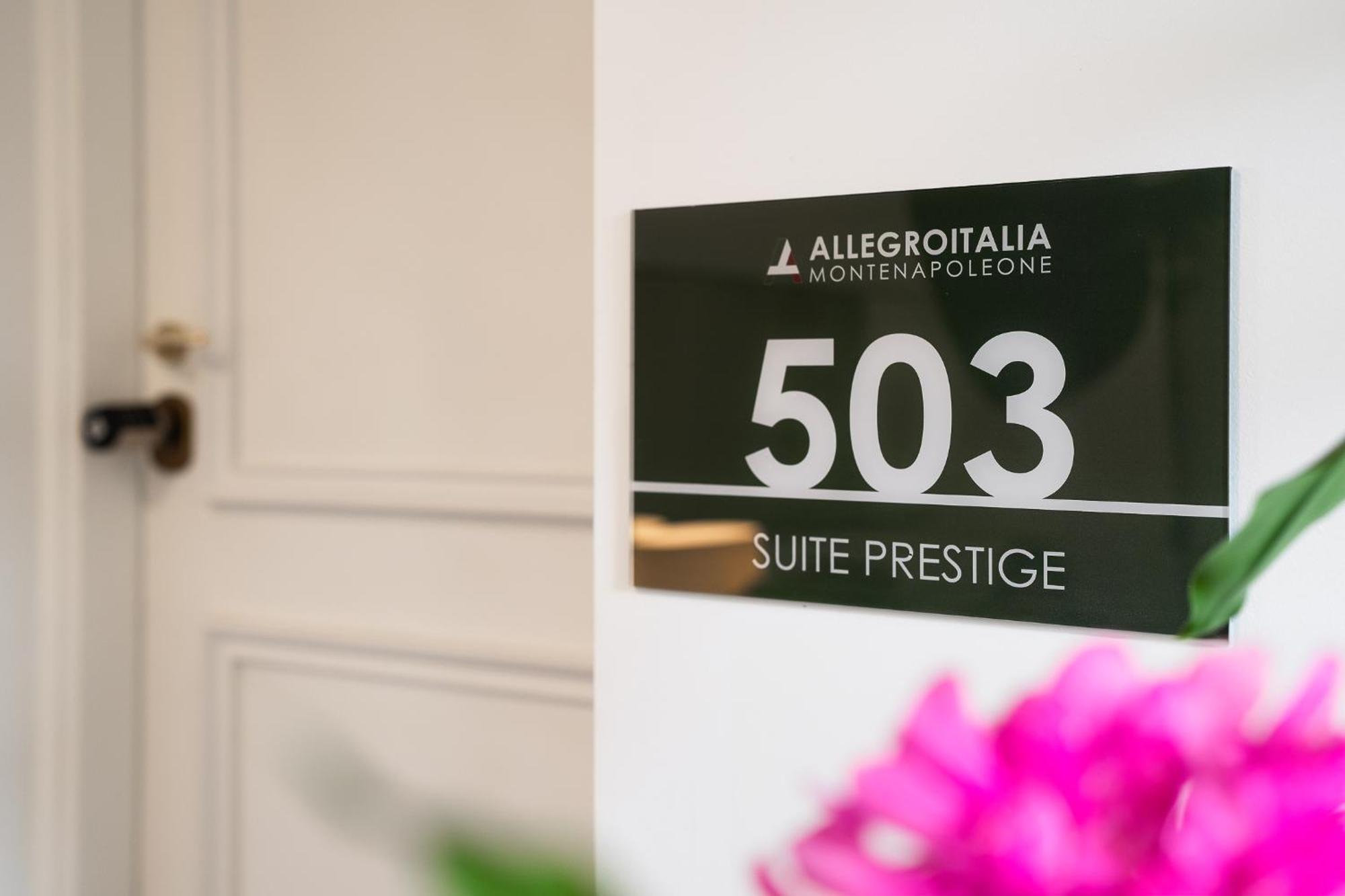 Allegroitalia Penthouse Montenapoleone Milan Luaran gambar
